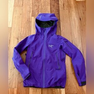 Arc’teryx Beta Gore-Tex Jacket